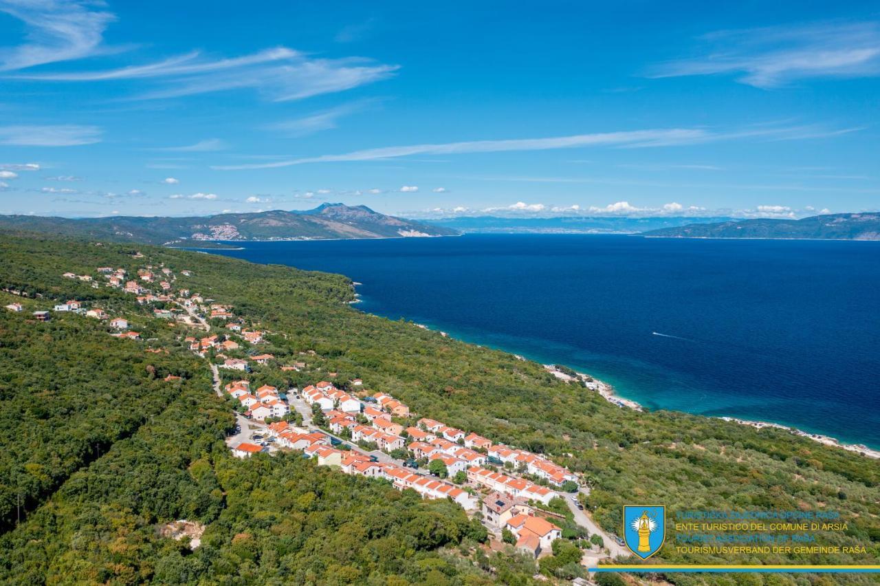 Yourcroatiaholiday - Villa With 6 Rooms Drenje  Exterior photo