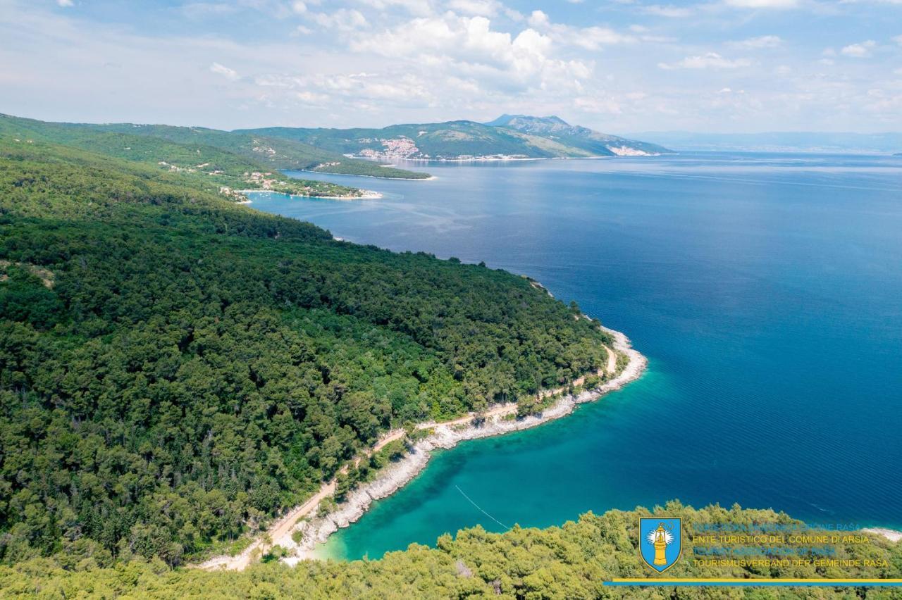 Yourcroatiaholiday - Villa With 6 Rooms Drenje  Exterior photo