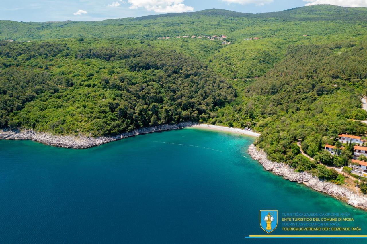Yourcroatiaholiday - Villa With 6 Rooms Drenje  Exterior photo